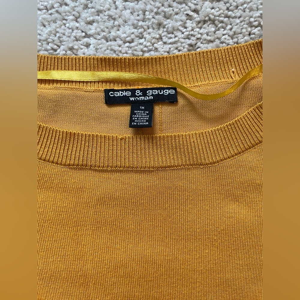 Women’s Plus Blouse - Picture 2 of 6